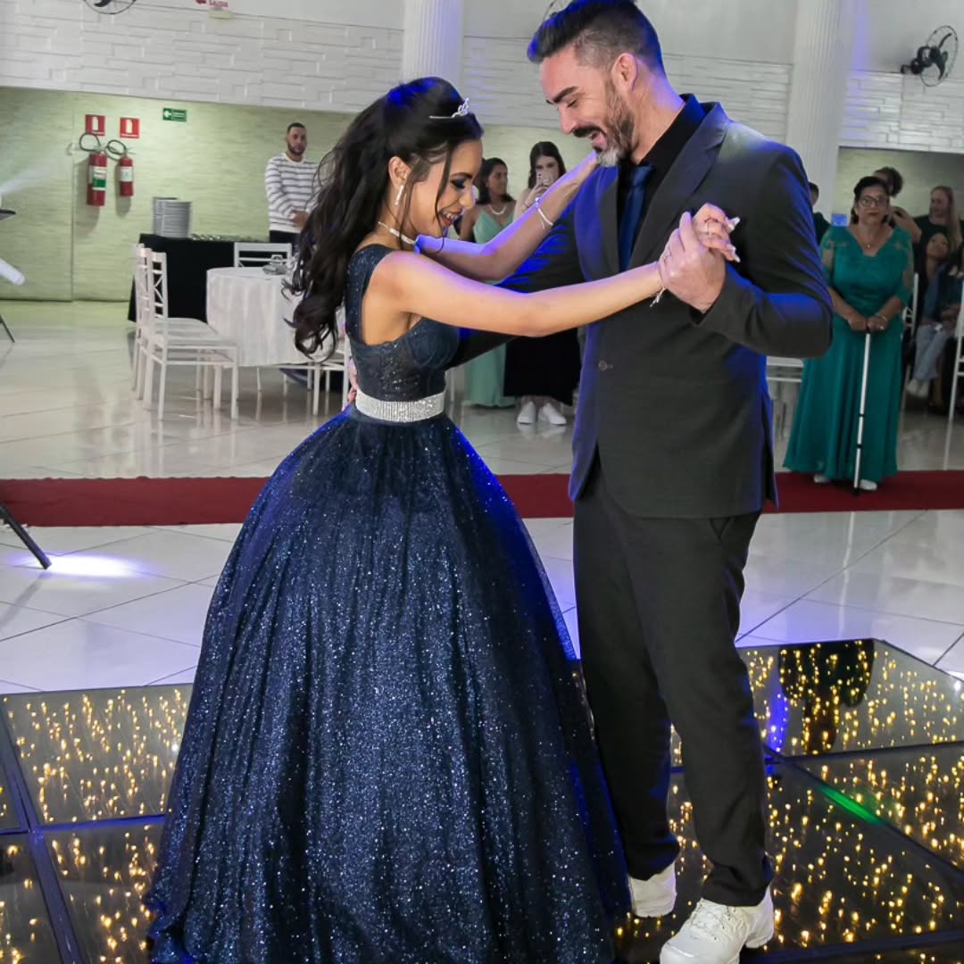 Eventos e Formaturas Perfil Trajes